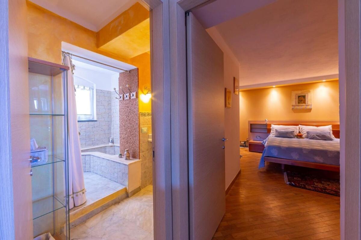 La Casa Fra Gli Ulivi Luxury Apartments With Pool Near Cinque Terre And Tuscany Монте-Марчелло Экстерьер фото